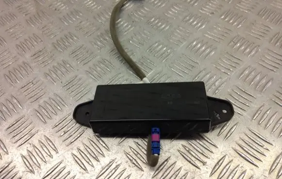 KIA Niro Keyless (KESSY) go control unit/module 96240-G5200