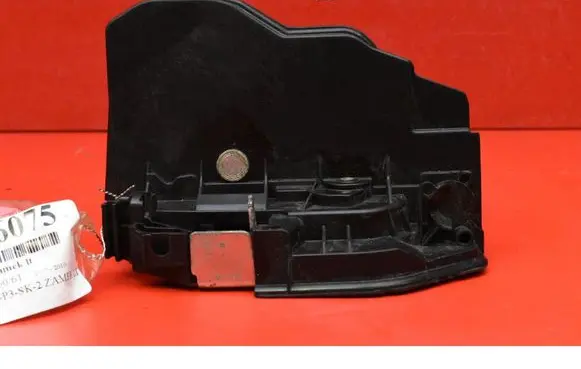 BMW 5 E60 E61 Rear door lock 7229459