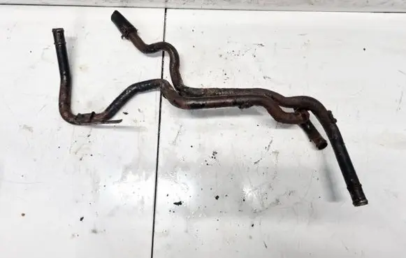 Volkswagen Touran II Engine coolant pipe/hose