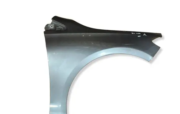 Mercedes-Benz B W247 Fender 