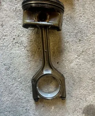 BMW 3 E90 E91 Piston with connecting rod