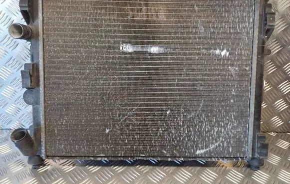 Renault Clio II Coolant radiator 8200033831E 866922F