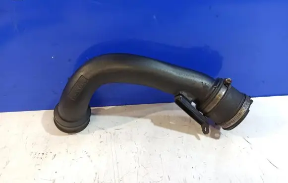 Volvo S80 Engine coolant pipe/hose 30741667