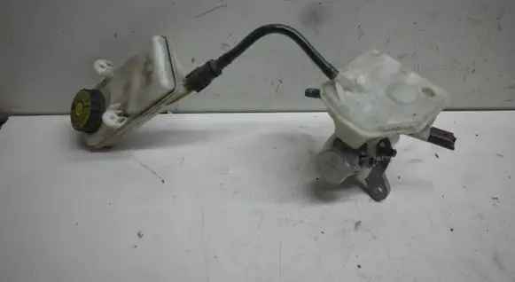 Peugeot 308 SW Master brake cylinder 0204051007