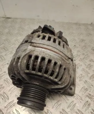 Volvo V70 Generator/alternator 30658085 0124525060 14V75140A