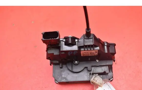 Opel Meriva B Front door lock 13258274EH
