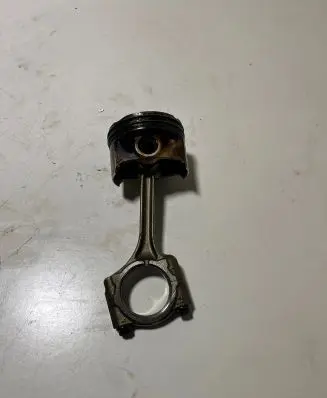 Subaru XV II Piston with connecting rod B5YCYC
