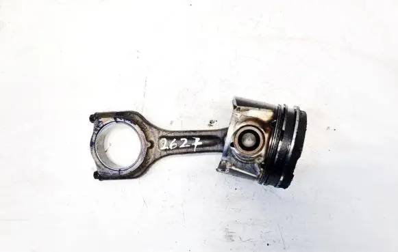 Ford Fiesta Piston with connecting rod