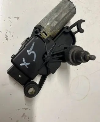 BMW X5 E53 Wiper motor 8402372-04