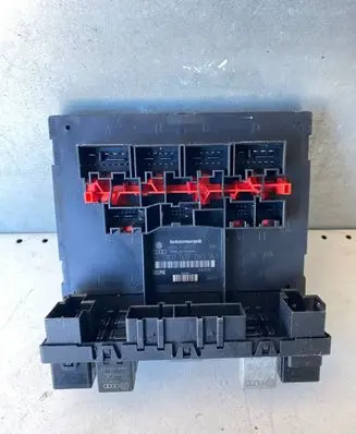 Volkswagen Touran I Comfort/convenience module 3C0937049AJ 28107526 HS47S2202