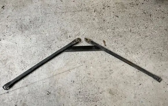 BMW 4 F32 F33 Other engine bay part 69097610 7378711
