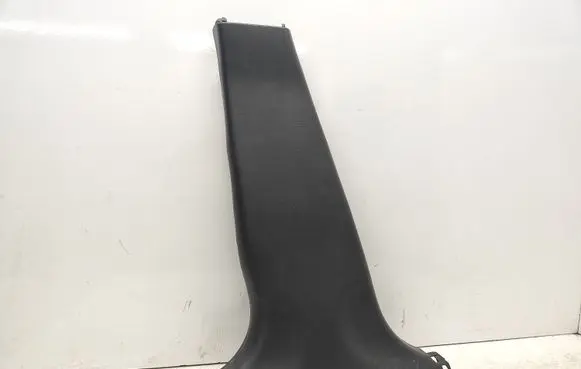 (B) pillar trim (bottom)