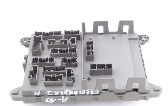 Land Rover Freelander Fuse box set YQE500150