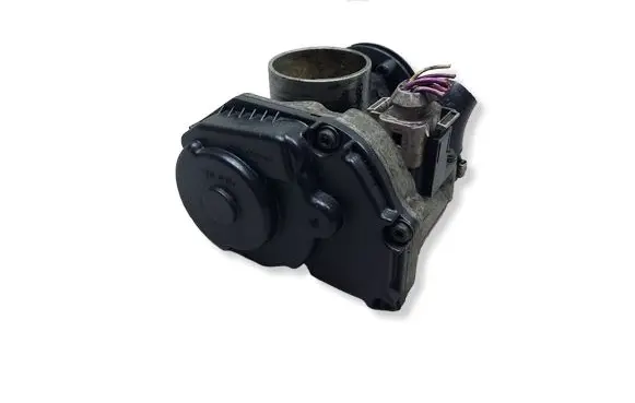 Volkswagen Polo III 6N 6N2 6NF Throttle body valve 030133064FKASACJA 030133064F