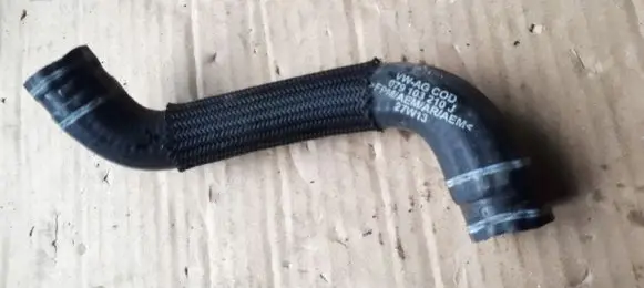 Audi A6 S6 C7 4G Engine coolant pipe/hose 079103210J