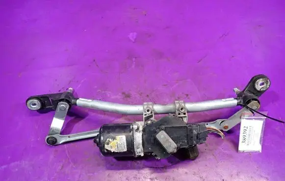 Renault Clio III Front wiper linkage and motor 