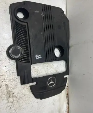 Mercedes-Benz C W204 Engine cover (trim) A2710101267