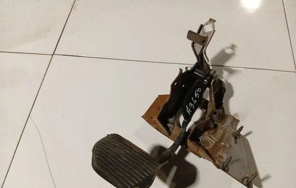 Peugeot 3008 I Brake pedal 04PKXY0451416