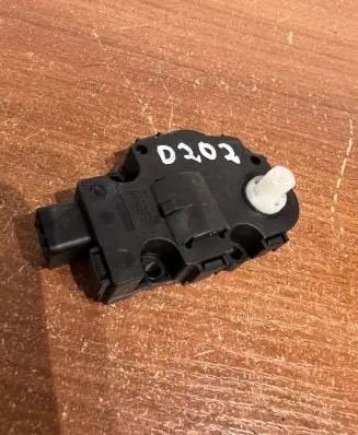 BMW 5 F10 F11 Intake manifold valve actuator/motor 410475520 412650750