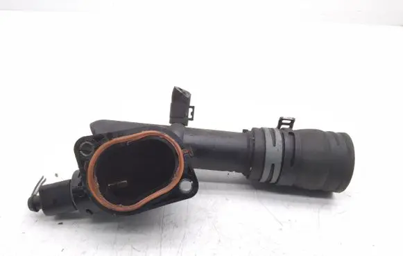 Audi Q5 SQ5 Engine coolant pipe/hose 03L121132A