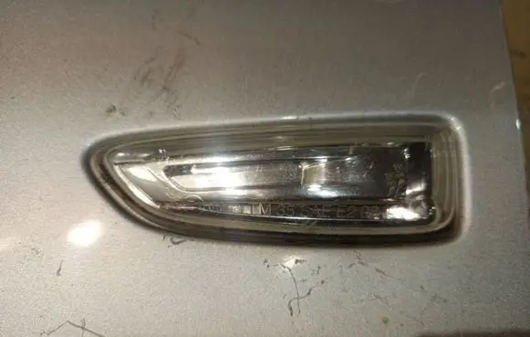 Opel Astra J Front fender indicator light 