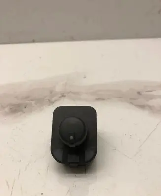 Audi A4 S4 B7 8E 8H Wing mirror switch 8E0959565