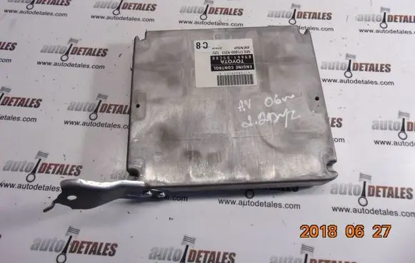 Toyota Avensis T250 Engine control unit/module 89661-05C80