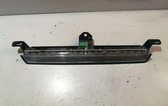 Volvo V70 Third/center stoplight 8658948