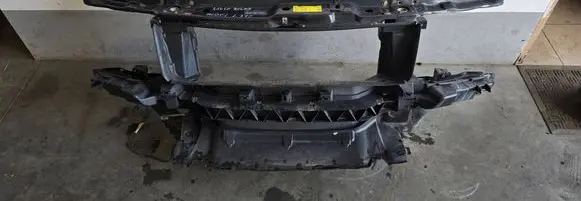 Land Rover Range Rover L322 Top upper radiator support slam panel BH4219H237AA