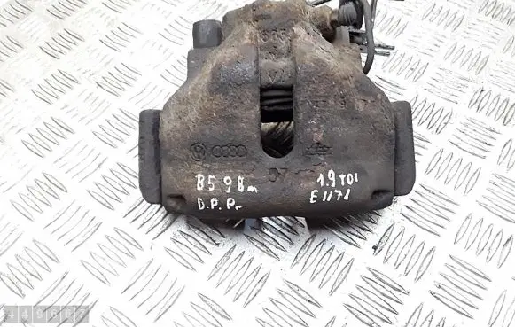 Volkswagen PASSAT B5 Front brake caliper