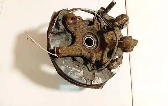 BMW 1 E81 E87 Rear wheel hub 