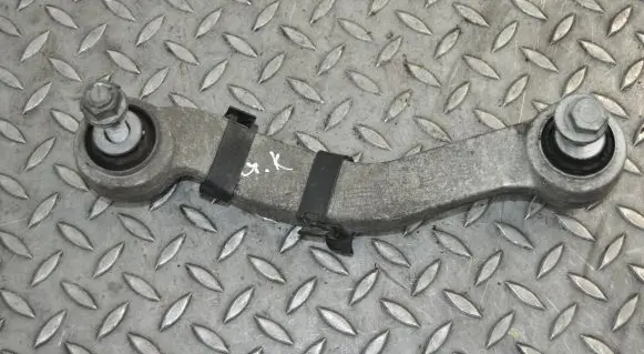 BMW 5 F10 F11 Rear upper control arm/wishbone 6782135