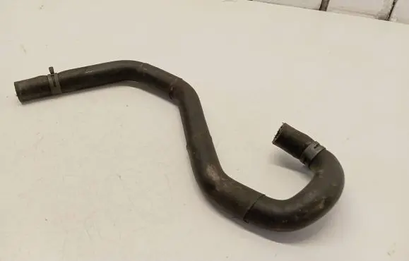 Volkswagen Transporter - Caravelle T4 Engine coolant pipe/hose 701819372E