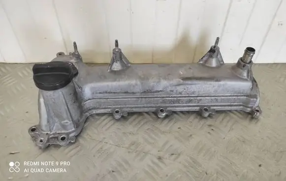 Toyota Auris E180 Rocker cam cover 1312172 A04668 1NDTV