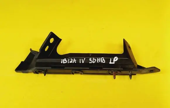 Seat Ibiza IV (6J,6P) Front bumper mounting bracket 6J0807183
