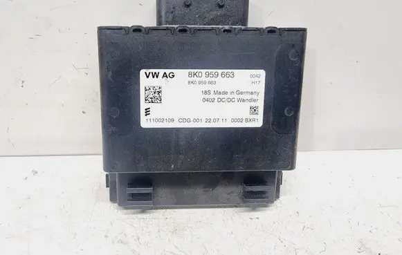 Audi A6 C7 Voltage converter/converter module 8K0959663D 8K0959663
