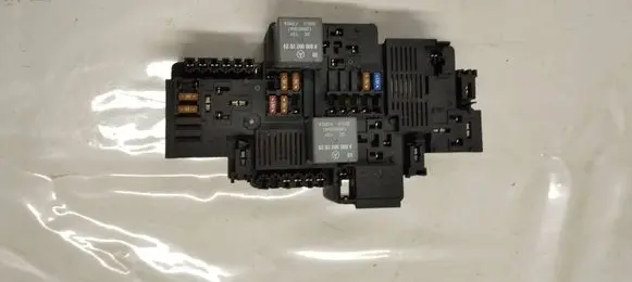 Mercedes-Benz C W205 Fuse box set A2139065706