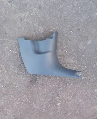Foot area side trim