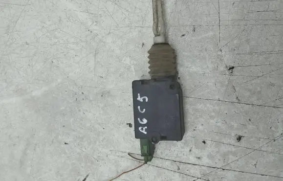Audi A6 S6 C5 4B Central locking motor 406204242