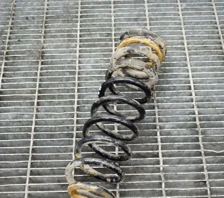 Mercedes-Benz Vaneo W414 Rear coil spring