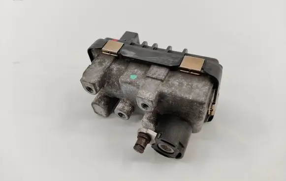 Ford Mondeo Mk III Turbine electric control actuator 6NW008412 G221