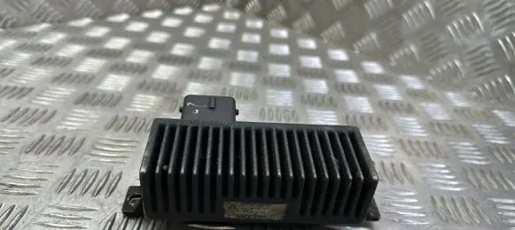 Skoda Superb B8 (3V) Glow plug pre-heat relay 271206395R