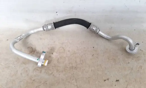 Volvo XC90 Air conditioning (A/C) pipe/hose 31390896