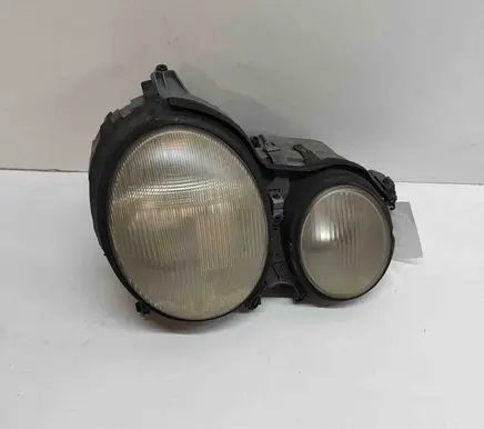 Mercedes-Benz E W210 Headlight/headlamp A2108202861 A2088000175