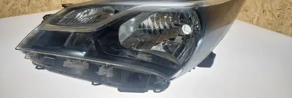 Toyota Yaris Headlight/headlamp MI051014