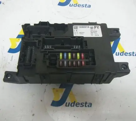 Opel Corsa D Central body control module 13382214