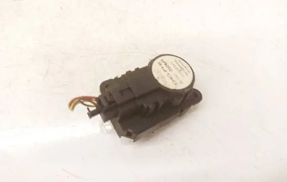 Opel Astra H Air flap motor/actuator 52406341