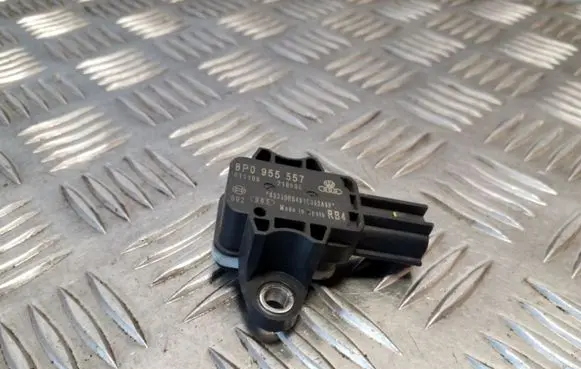 Audi A4 S4 B7 8E 8H Airbag deployment crash/impact sensor 8P0955557