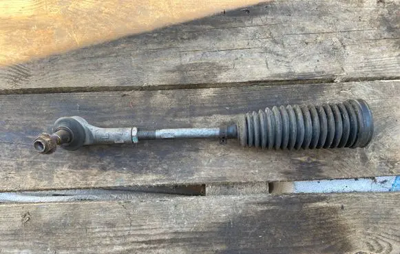 Volkswagen Touareg II Steering tie rod boot 7L0422831A