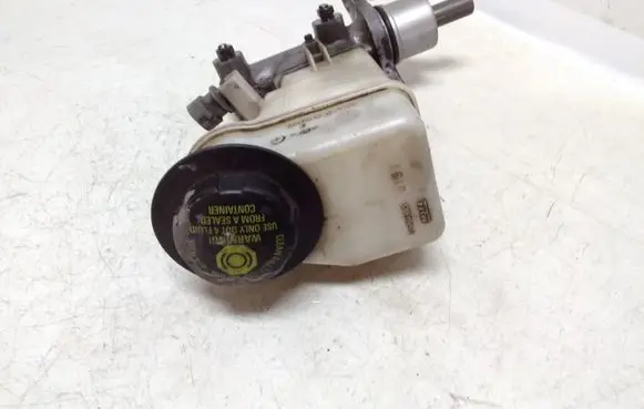Opel Vectra C Master brake cylinder 320670692
